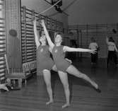 Gymnastikdag i Idrottshuset.
1 december 1958.