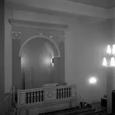 Kyrkointeriör.
4 december 1958.