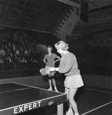 Bordtennislandskamp.
5 december 1958.