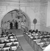 Mosjö kyrka återinvigs.
22 december 1958.