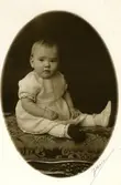 Ulla Britt Jägrud f. Karlsson. f. 1928, vid 6 månaders ålder.
Dotter till Tekla 
