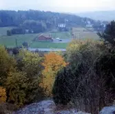 Mellan 1962-69.
Från Brattåsberget söderut.
I mitten Församlingshemmet.
I bakgrunden villa 