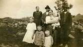 Dammkärr, 1921.
Bakre raden, fr. v:
Annie Bengtsson
Erik
Matihlida Apel Bengtsson med dottern Mimmi
Edvin Bengtsson
Barn fr.v:
Aina Bengtsson
Helge Bengtsson
Olof (Olle) Bengtsson, f. 1918