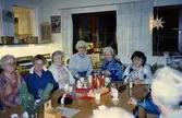 Brattåsgården hobbylokalen år 1989.
Fr.v.:
Berta Mattsson, 1910-
Stina Lundberg, 1919-
Sigrig Olsson
Aina
Judit Alvebrant, 1907-1991
Inger Seger, Bölet, 1928-2009