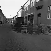 Gatuarbete på Kapellgatan utanför butiken 