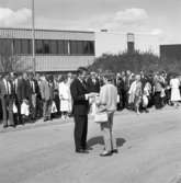 Statsminister Olof Palme.
Riksdagsjubileet 1985. Höga politiker gästar Arboga för att delta i 550-årsminnet av Sveriges första riksdag. Här har besökarna ätit lunch.