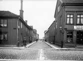 Änkhusgatan söderut från Kanalgatan i Jönköping.