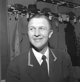 Reportage om drickspengar.
10 januari 1959.