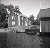 Misterhults socken, boningshus och sjöbod vid Älö.