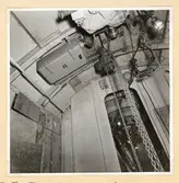 UO-rummet. Sett akterifrån. Ankar- och förhalningsspel.