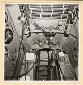 Dieselm.rum. Aktra nedgångsluckan sedd förifrån.