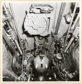 Torpedrum. Taket mellan torp.tuberna sett förifrån. Förhalningsspelet.