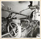 Torpedrummet. SB sida sedd förifrån mellan tuberna.