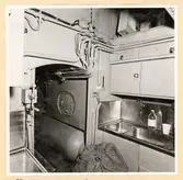 Köket. Skott 28 sett akterifrån.