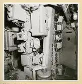Manöverrum. midskepps vid gyrokompass. Den 9/11 1956.