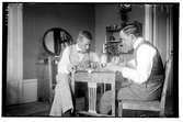 Hålahults sanatorium, interiör, två män spelar schack