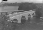 Medan Tullbron reparerades 1927 var en tillfällig träbro enda förbindelsen från den 4 maj till 30 sept.