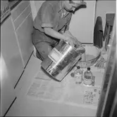 REPOTAGE PÅ GOLVSLIPNING OCH SYNTEKOBEHANDLING (SYNTEKO HÄRDLACK)