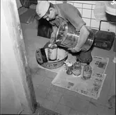 REPOTAGE PÅ GOLVSLIPNING OCH SYNTEKOBEHANDLING (SYNTEKO HÄRDLACK)