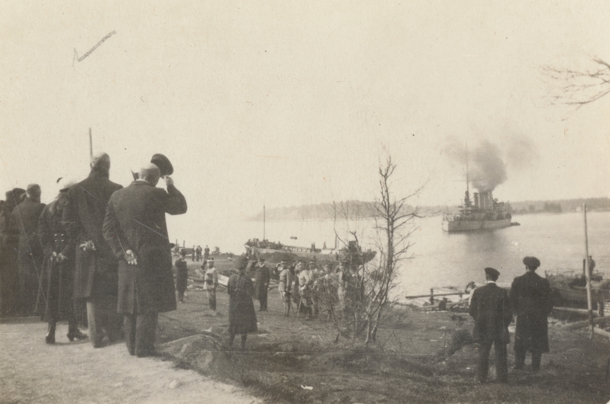 Unknown artist, Fotoalbum från Ivar Holmquists personarkiv innehållande bilder från den Svenska Ålandsexpeditionen 1918.