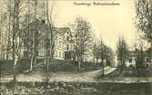 Vykort med motiv över Hussborgs rekreationshem i Ljungaverk. Post- och brevdaterat 1906.