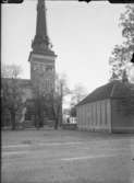 Västerås Domkyrka samt Stifts- och läroverksbiblioteket.