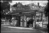 Temporär busshållplats på Strandvägen för bussar till utställning 1949.