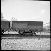 Öppen godsvagn med nummer 12.