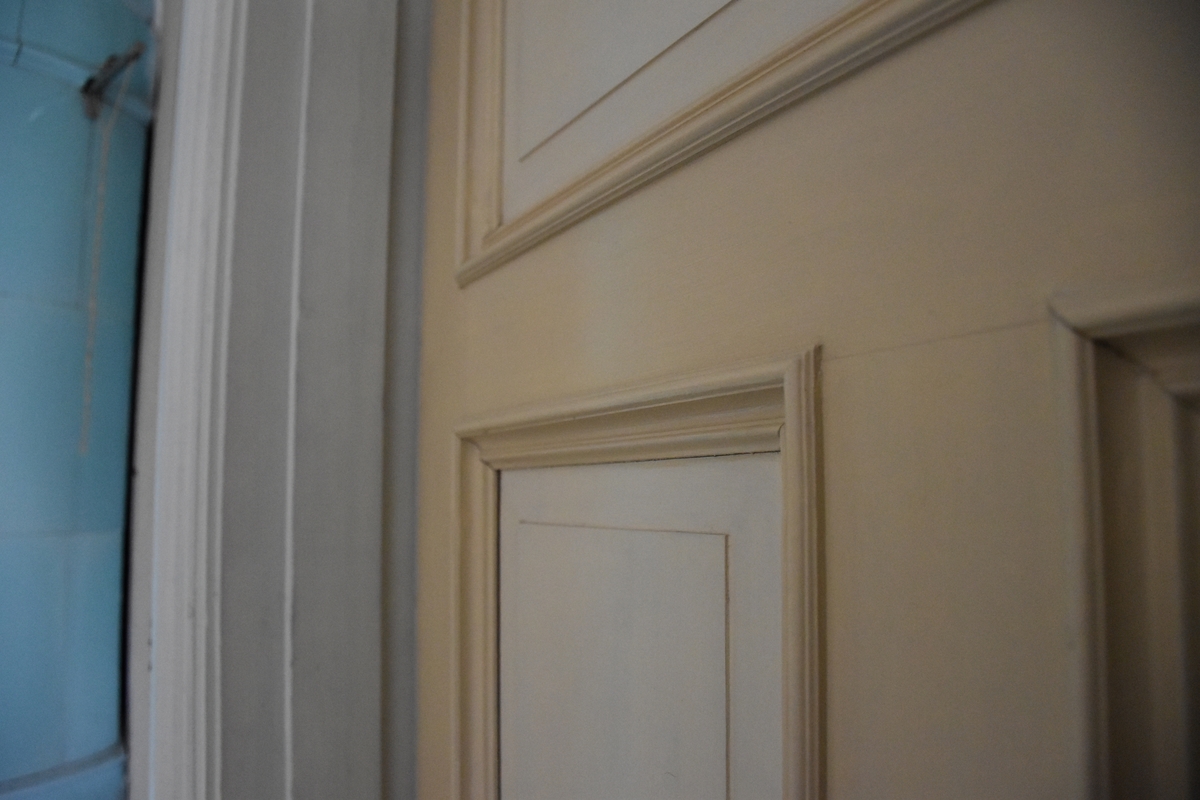 Adam Mol, Interior from Nygårdsgården in Bingsjö. Room in the upper floor of the corsplan house in the courtyard. The house was erected in 1912.