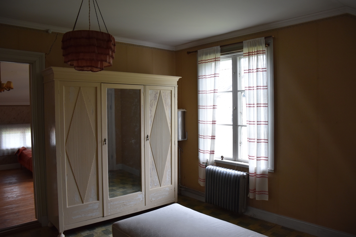 Adam Mol, Interior from Nygårdsgården in Bingsjö. Room in the upper floor of the corsplan house in the courtyard. The house was erected in 1912.