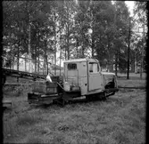 Skrotad lastbil, fungerar som förvaring av redskap.