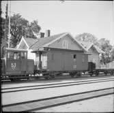 Statens Järnvägar, SJ 310 Z 41, SJ CFI 305 på stationen i Torsås.