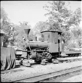Museijärnvägen, Östra Södermanlands Järnväg, ÖSlJ ånglok uppställt på slipers vid bangården i Mariefred.