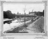Tullbron kv. Gästgivaregården mm. sett från Ätrans nordvästra strand.