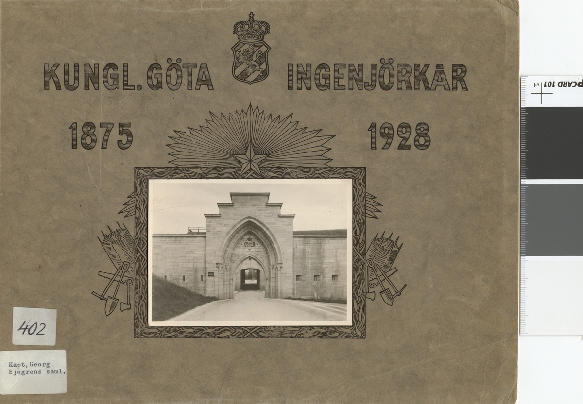 Unknown artist, Fotoalbum innehållande bilder från Göta ingenjörkårs verksamhet på Karlsborgs fästning.