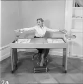 ETAPPMÖBLER TAGNING MED MODELL