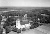 Nuvarande kyrkan i Lidhult invigdes 1880 och uppfördes enligt Johan Adolf Hawermans ritningar.
Kyrkan som är byggd i sten i historiserande blandstil består av ett rektangulärt långhus med kor och en bakomliggande halvrund sakristia.