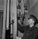 Reportage om brandkåren.
14 februari 1959.