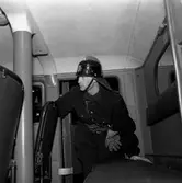 Reportage om brandkåren.
14 februari 1959.