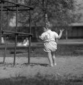 Strandäventyr vid Gustavsvik. 
16 maj 1959.