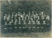 Vänersborg. Elfsborgs läns Dövstumskola, senare Vänerskolan. Gruppbild, konfirmation