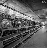 Man i arbete vid PM7 på pappersbruket Papyrus i Mölndal, 13/5 1955.