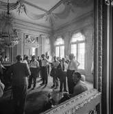 Reportage från pappersbruket Papyrus pressvisning i Mölndal, 29/8 1955. Gunnebo slott.