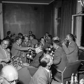 Reportage från pappersbruket Papyrus pressvisning i Mölndal, 29/8 1955.