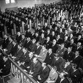 Utdelning av minnesgåvan vid pappersbruket Papyrus 60-årsjubileum. Mölndals kyrka, 24/9 1955.