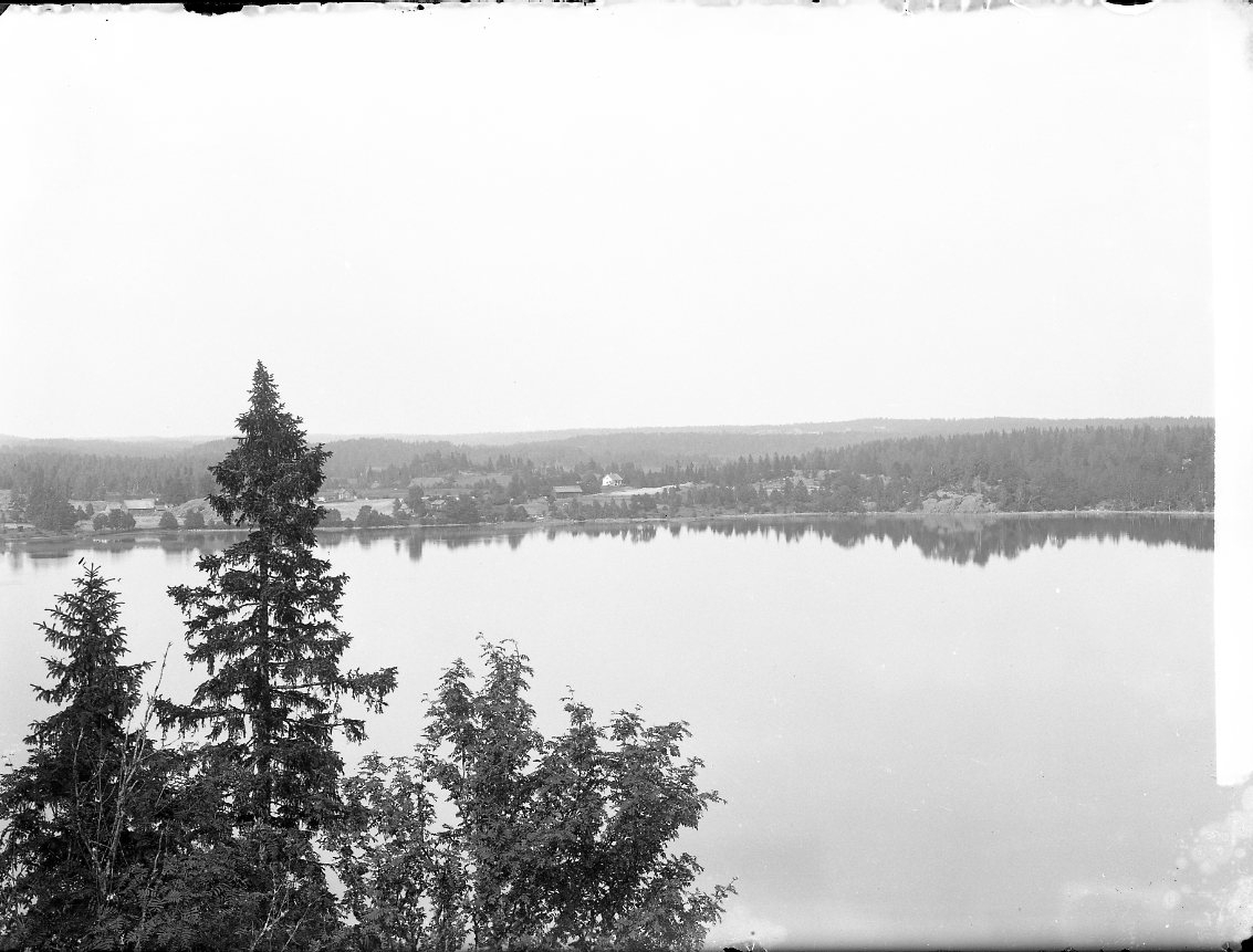 Calla Helena Sundbeck, View of Lake Bunn?