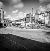 Rivning av byggnad nr 9, 10 och 11 på pappersbruket Papyrus i Mölndal, 17/6 1964.