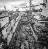 Gjutning vid byggnad nr 9 på pappersbruket Papyrus i Mölndal, 28/11 1964.