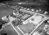 År 1779 sammanslogs de båda församlingarna Norraby och Söraby under namnet Rottne. Året dessförinnan hade beslut fattats om nybyggnad av gemensam kyrka. 
Den plats som utsågs för den nya kyrkan låg nordost om den gamla kyrkan i Södra Rottne. Ritningar till kyrkan hade upprättats av Överintendentsämbetet.
Söraby kyrka, som fick en gustaviansk prägel, uppfördes 1780-1781 under ledning av byggmästaren Peter Wiberg från Nottebäck och murmästaren Håkan Krasse.