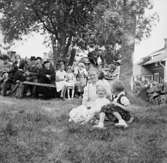 Rytterne sn, Västerås.
Publikbild från festen vid Stora Rytterne kyrkoruin 1937.